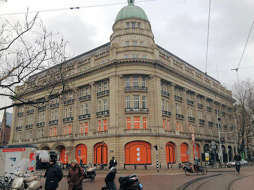 Apple Store Amsterdam to open on Saturday
