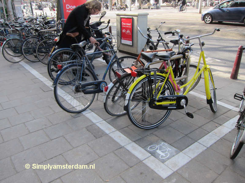 Bicycle parking zone
