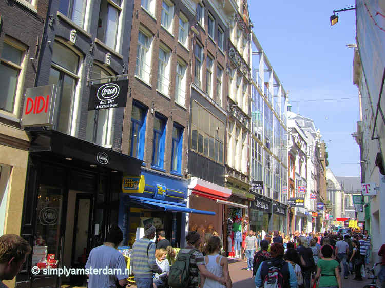 Kalverstraat-Nieuwendijk shopping area