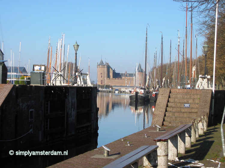 Muiden harbour, Muiderslot castle