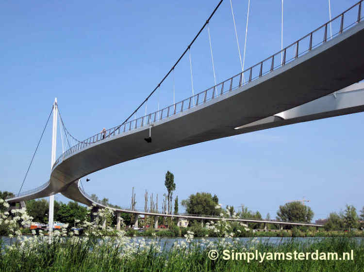 Nesciobrug (bicycle/pedestrian bridge)